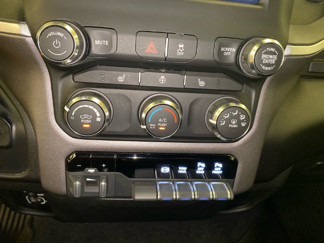 2020 RAM 2500 Big Horn NIGHT EDITION
