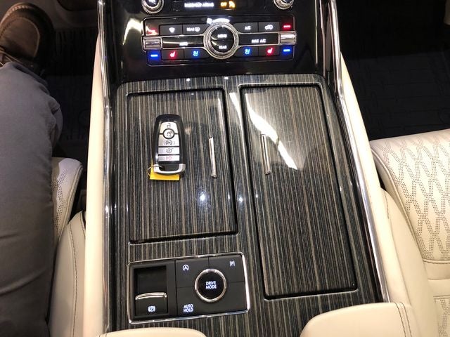 2022 Lincoln Navigator Black Label