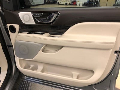 2022 Lincoln Navigator Black Label