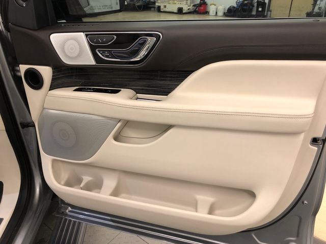 2022 Lincoln Navigator Black Label