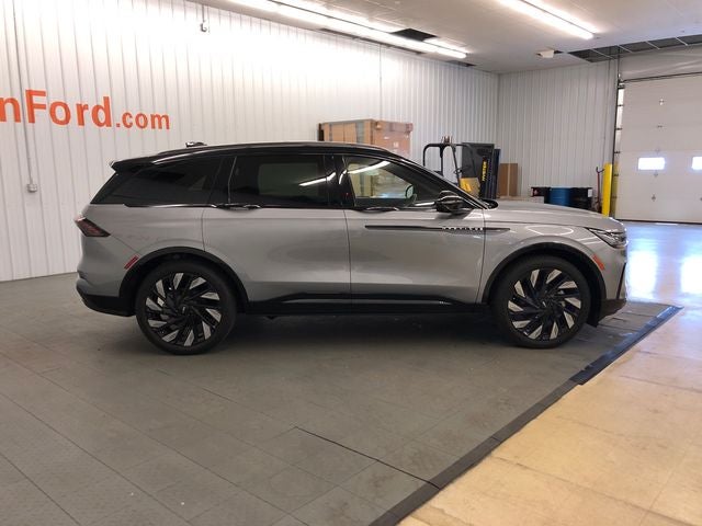 2025 Lincoln Nautilus Reserve 203A/JET APPEARANCE