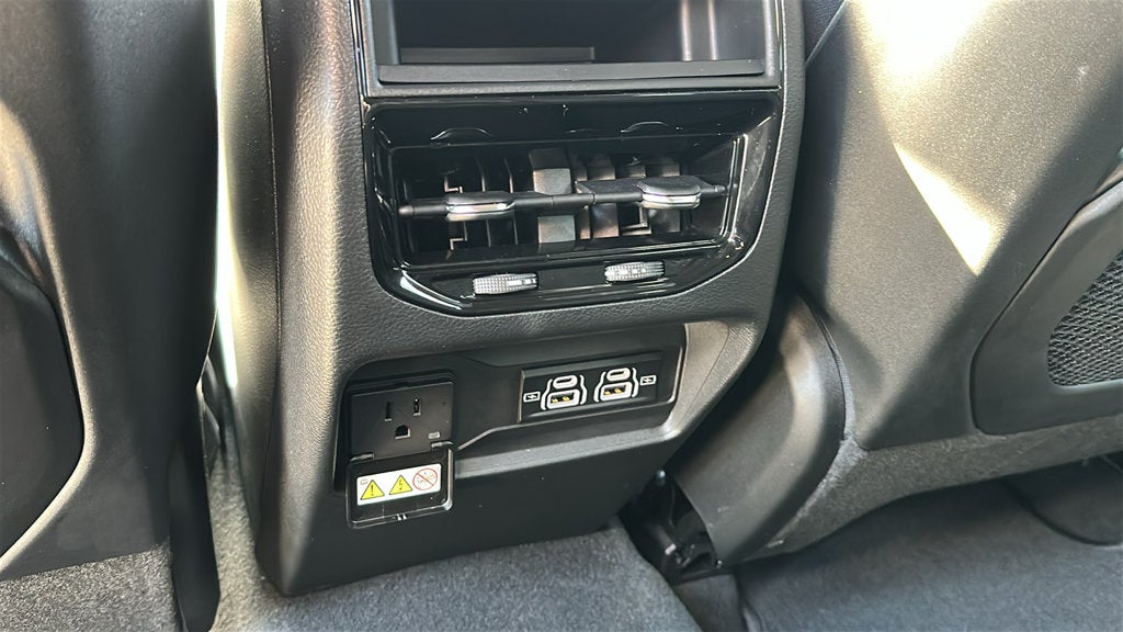 2024 Jeep Grand Cherokee Laredo 4x4