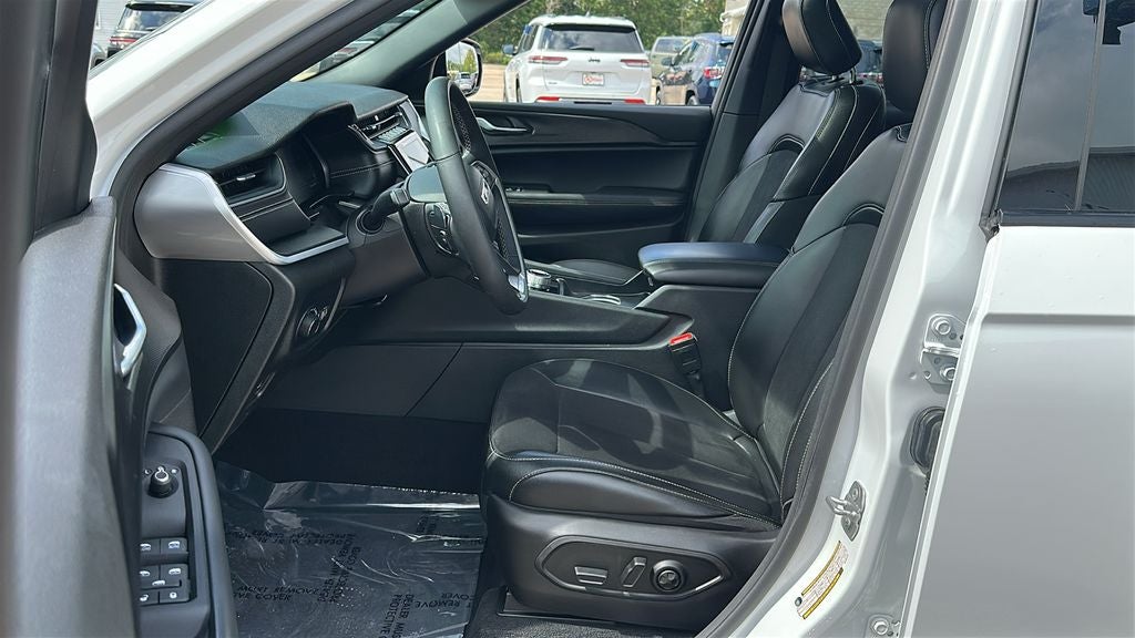 2025 Jeep Grand Cherokee Altitude X 4x4
