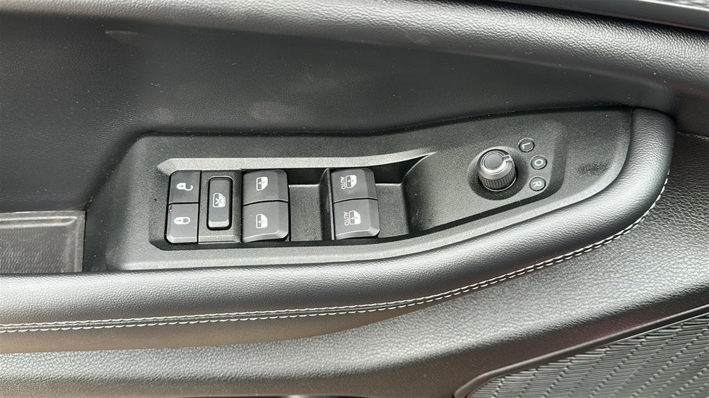 2025 Jeep Grand Cherokee Laredo 4x4