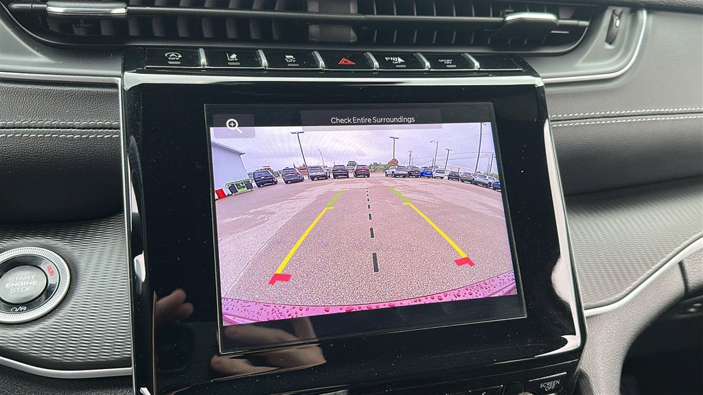 2025 Jeep Grand Cherokee Laredo 4x4