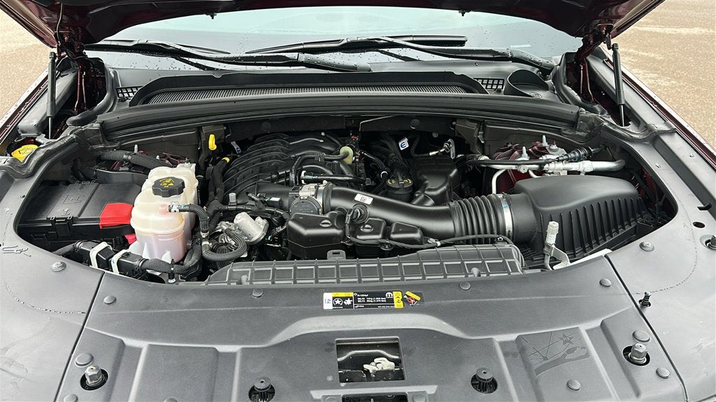 2025 Jeep Grand Cherokee Laredo 4x4