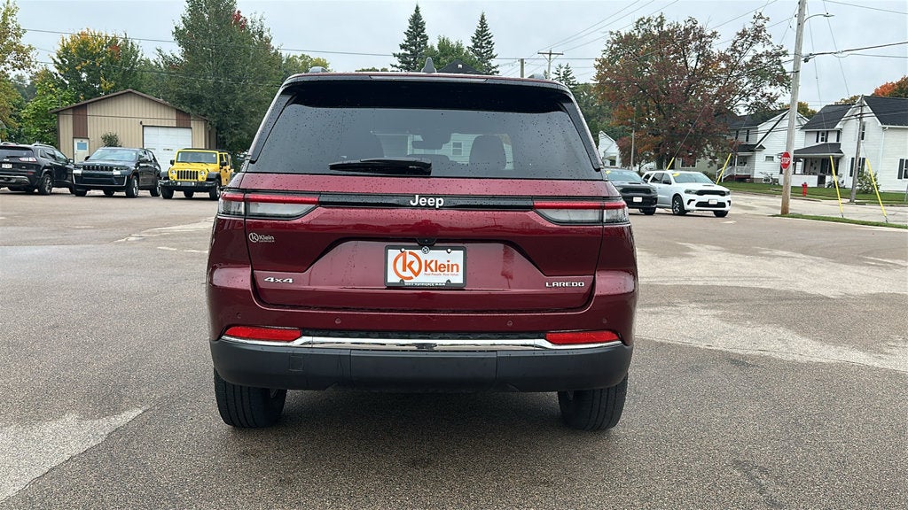 2025 Jeep Grand Cherokee Laredo 4x4