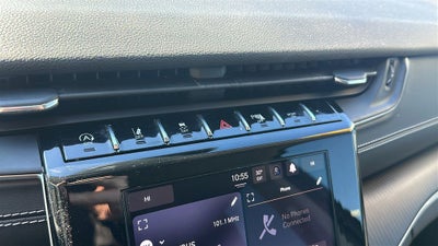 2023 Jeep Grand Cherokee Laredo 4x4