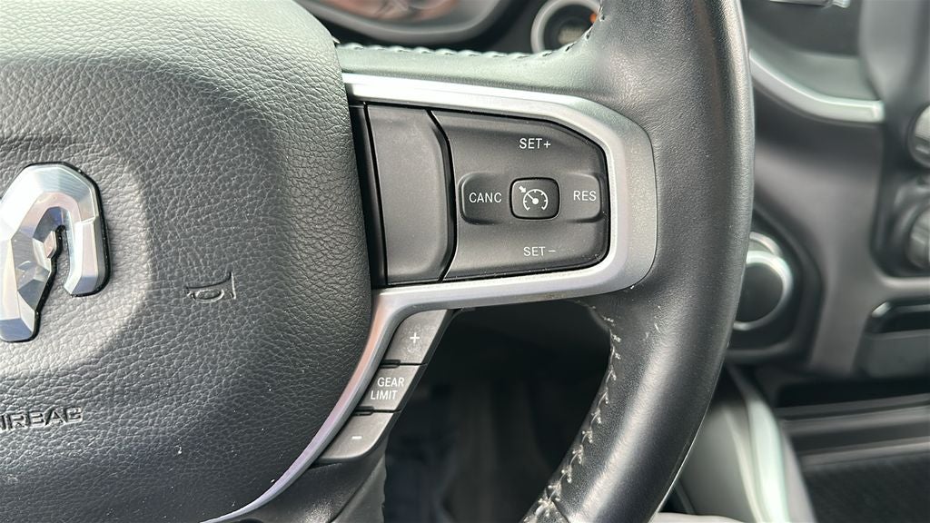 2022 RAM 1500 Big Horn Crew Cab 4x4 5'7' Box