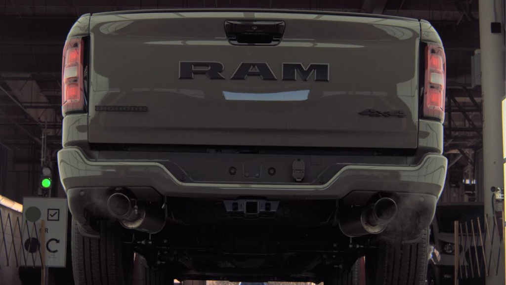 2026 RAM 1500 Big Horn Crew Cab 4x4 5'7' Box