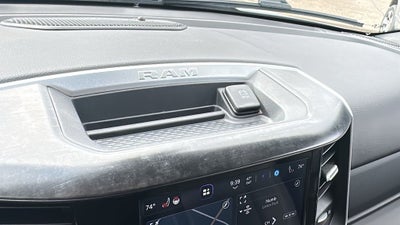 2022 RAM 1500 Big Horn Crew Cab 4x4 5'7' Box