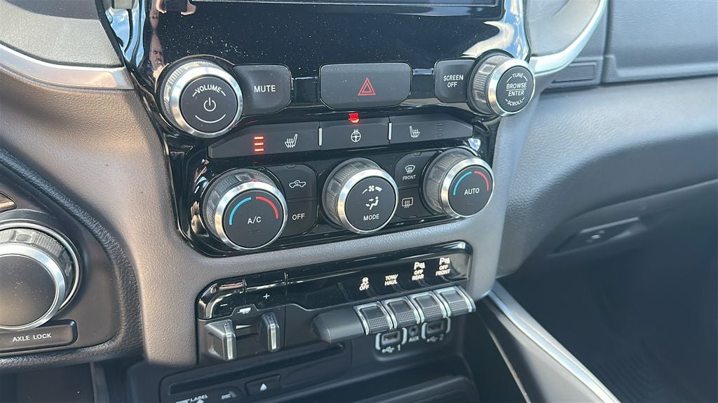 2019 RAM 1500 Big Horn/Lone Star Crew Cab 4x4 5'7' Box