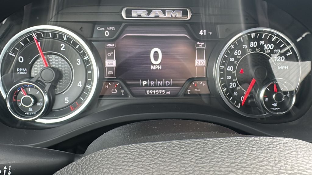 2021 RAM 1500 Laramie Crew Cab 4x4 5'7' Box