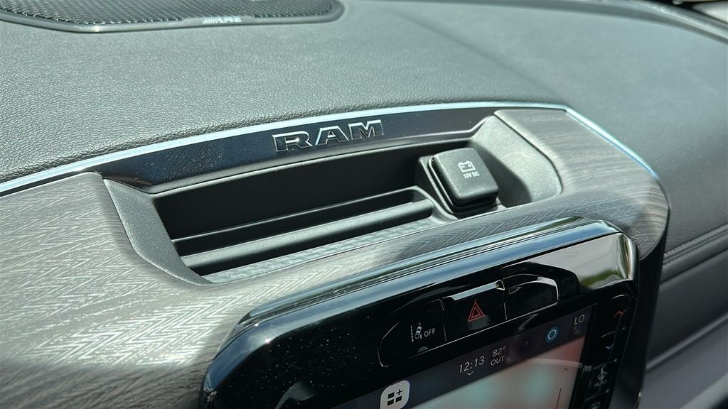 2026 RAM 1500 Laramie Crew Cab 4x4 5'7' Box
