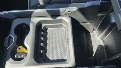 2020 RAM 1500 Laramie Crew Cab 4x4 5'7' Box