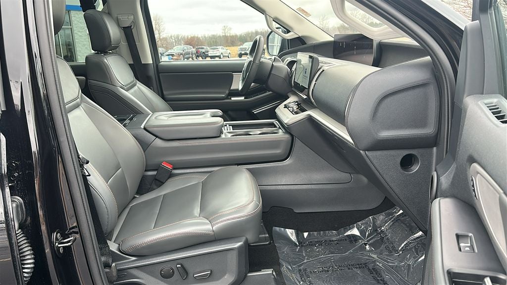2025 Ford Expedition Active 202A/Panoramic Roof