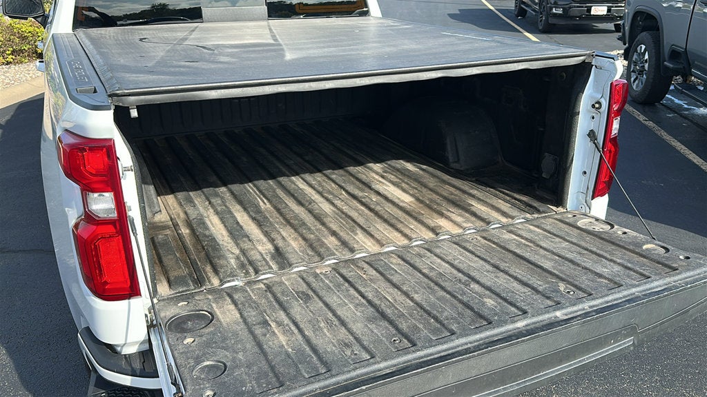2022 Chevrolet Silverado 1500 4WD Crew Cab Short Bed RST