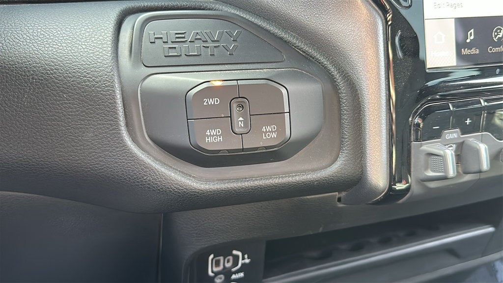 2025 RAM 2500 Big Horn Crew Cab 4x4 6'4' Box