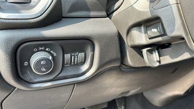 2024 RAM 2500 Laramie Crew Cab 4x4 6'4' Box