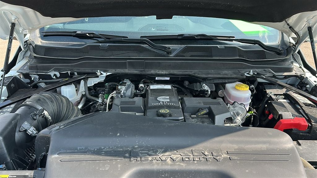 2024 RAM 2500 Laramie Crew Cab 4x4 6'4' Box